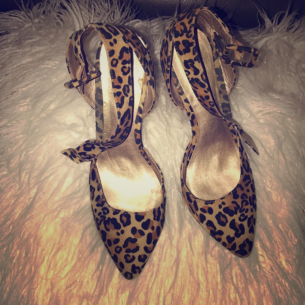 Leopard print Heels